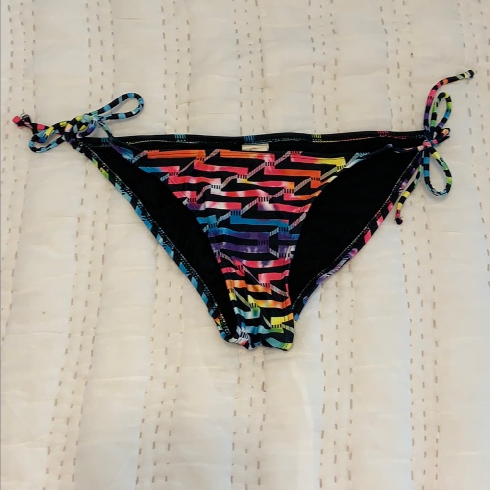 Bikini bottoms